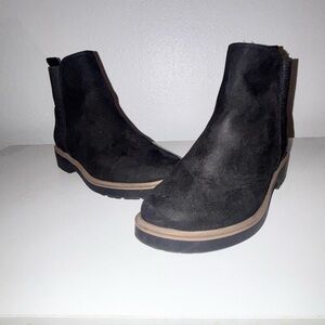 Esprit Selma Women's Black Chelsea Ankle Boots – Size 7 – Like New